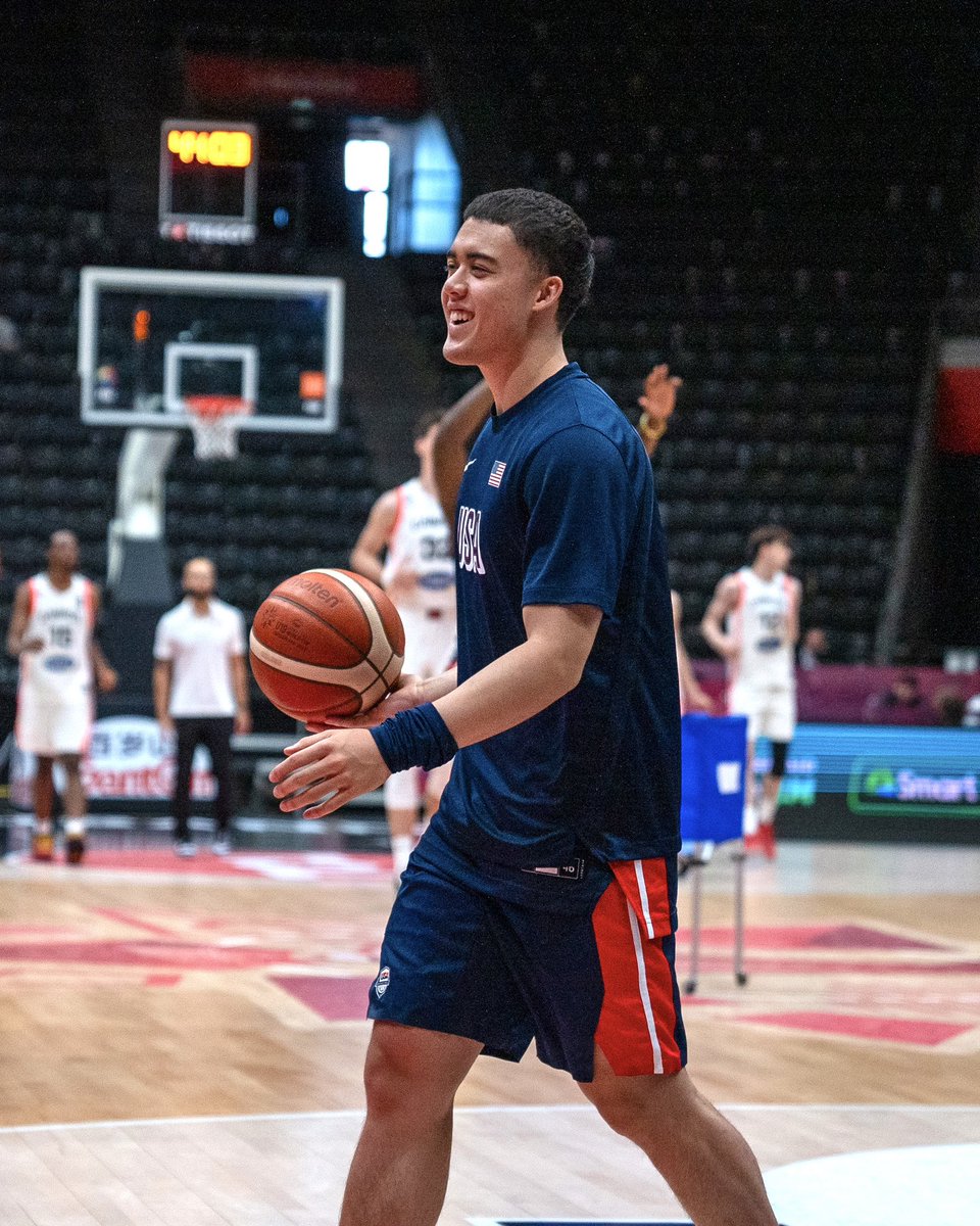 Teammates soon, adversaries tomorrow.

JJ and Hannes go for Gold at 11 a.m. PT

📸 DBB/Berger, USA Basketball