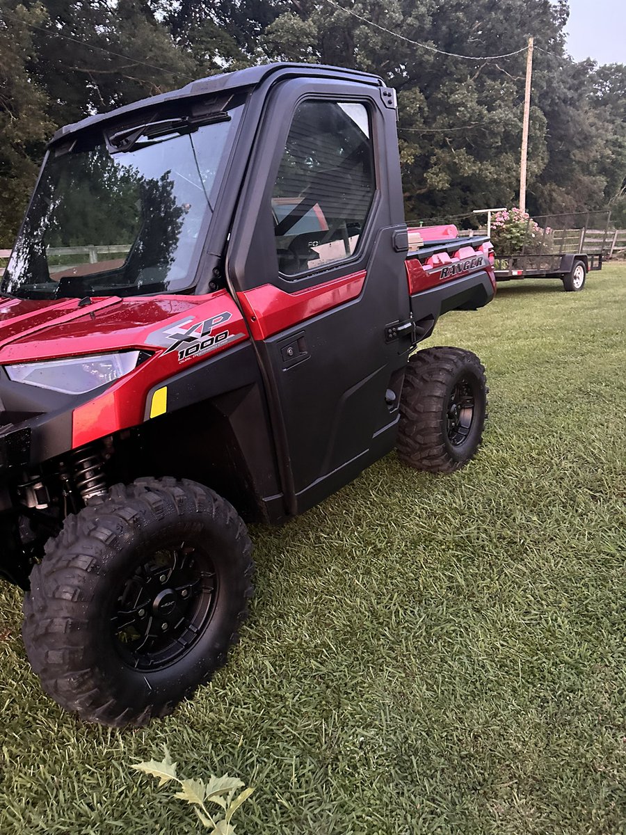 Renemccurry62's tweet photo. Ronnie and I got a new toy today.  
#polarisxp1000northstar 
#glitterred https://t.co/7Fs0iMtstP