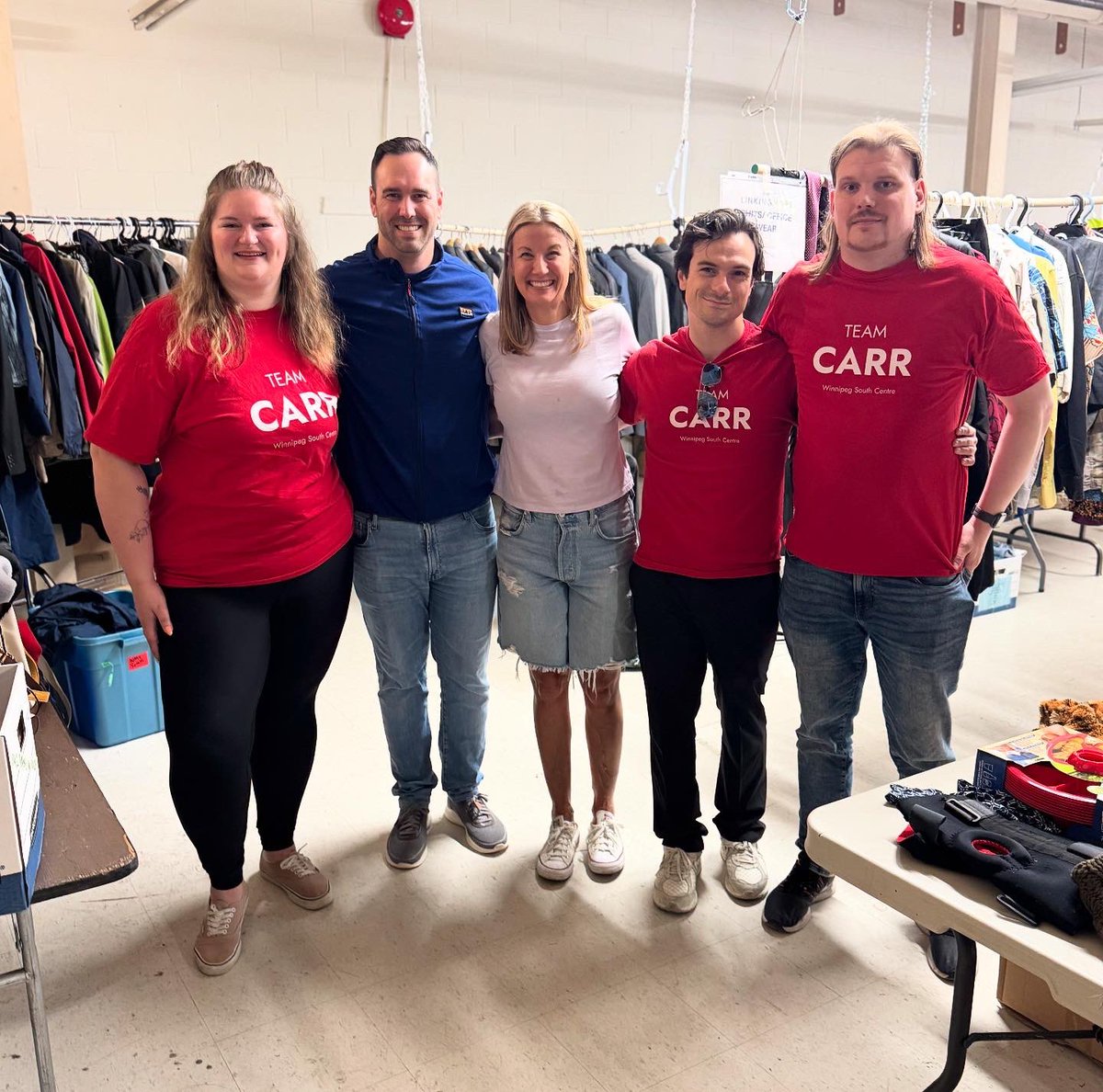 BenCarrwpg's tweet image. We really appreciated the opportunity to once again volunteer with the team at Linking Hope, who is providing support to wildfire evacuees and community members facing difficult circumstances.
Linking Hope’s work is a powerful reminder of the impact compassion and community can…