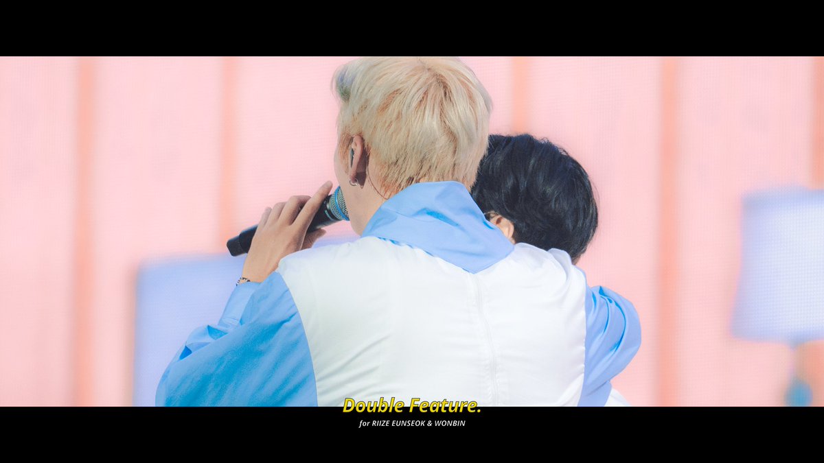 dbFeature's tweet image. 250705 RIIZING LOUD
#λΌμ΄μ¦ #RIIZE
#μμ #EUNSEOK #μλΉ #WONBIN