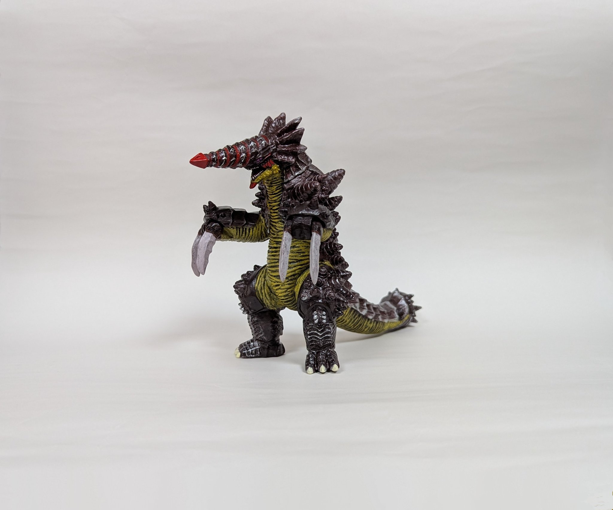 ウルトラ怪獣ソフビ グライム リペイント完成品ウルトラマンオメガ ゼボΣ on X:
