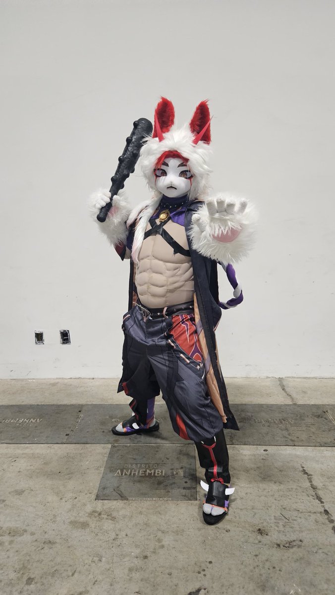 MTOFKigu's tweet image. I finally got Itto's costume today, so I had a test drive of sorts at @animefriends #AF2025
Now I need a white hada with his marks on it 🤔
#AratakiItto #荒瀧一斗 #GenshinImpact #原神 #kigurumi #kigurumimask #furkig #kigfurry #着ぐるみ