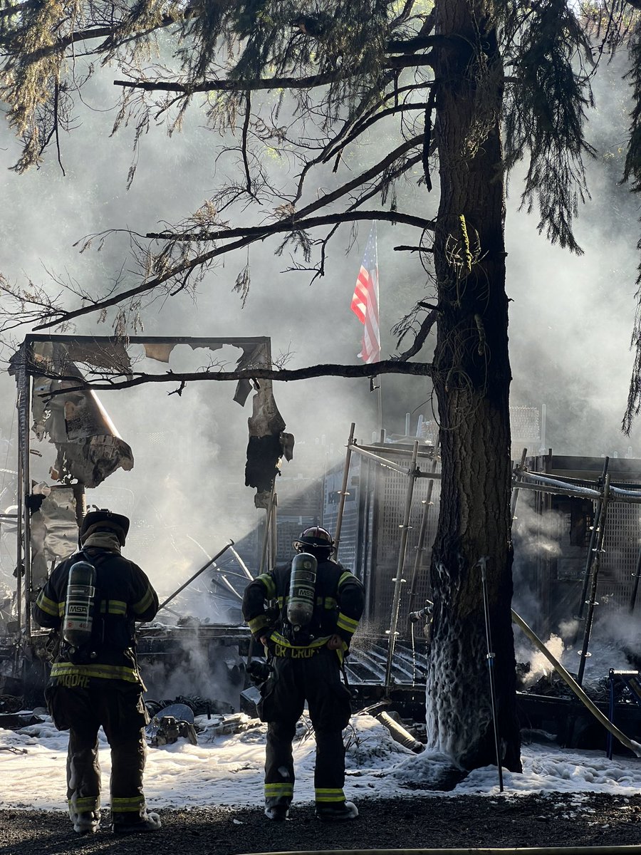 ZONE3PIOs's tweet image. A few more photos from the Frager Rd incident: As @PugetSoundFire firefighters approached to take down the flag, thinking it had melted, it suddenly unfurled and began to wave proudly in the sunlight.