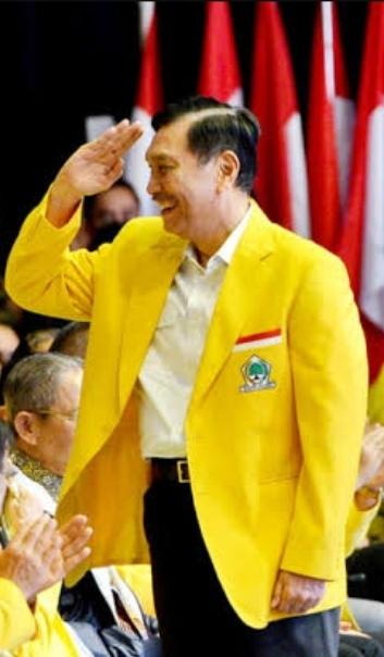 Oscar (@dilockelon) on Twitter photo <a href="/okkymadasari/">Okky Madasari</a> banyak yg coblos partai golkar, perolehan suara partai bertambah jabatan petinggi golkar jg bertambah. pemilu 2029 jgn lupa pilih lg golkar spy luhut, bahlil dkk semakin berkuasa <a href="/okkymadasari/">Okky Madasari</a> banyak yg coblos partai golkar, perolehan suara partai bertambah jabatan petinggi golkar jg bertambah. pemilu 2029 jgn lupa pilih lg golkar spy luhut, bahlil dkk semakin berkuasa