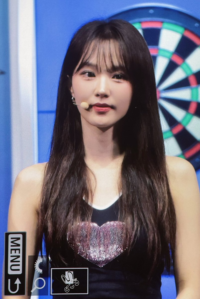 _danina0309's tweet photo. 250706 피닉스다트

무대 오랜만ㅜ.ㅜ 

#나나 #권나연 #우아
#NANA #WOOAH https://t.co/O1YyxGr8tJ