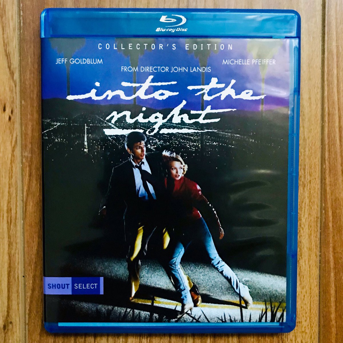 One of my desert island movies. I used to rewind the tape and hit play again right away. The laughs, style, and B.B. King music are my nirvana. Goldblum, Bowie, Aykroyd, Cronenberg, this thing is juiced! And this new transfer is 🏆 #intothenight