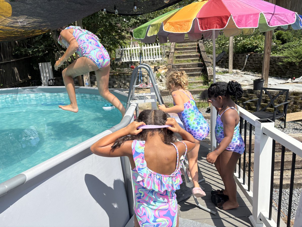Dmvreese's tweet image. #Myminicrew
#Mygirls💖
#SATURDAYFUN #SaturdayVibes
Another weekend dominated!!!!!