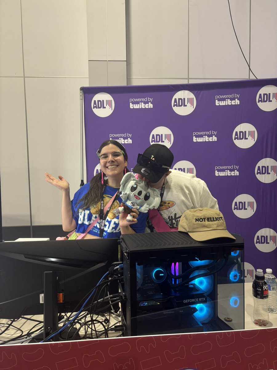 AVCon (@teamavcon_) on Twitter photo Sprite visiting the streamcast area, got to say hi to two of our lovely creators <a href="/JannahYall/">Jannah Fahiz ✨️</a> and <a href="/LunchboxZone/">🍕🍱LunchtimeZone 🍔🌭 | 🔜 AVCon 2025</a>! Sprite visiting the streamcast area, got to say hi to two of our lovely creators <a href="/JannahYall/">Jannah Fahiz ✨️</a> and <a href="/LunchboxZone/">🍕🍱LunchtimeZone 🍔🌭 | 🔜 AVCon 2025</a>!