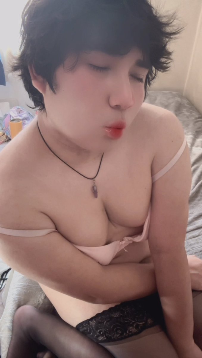 PrincessCowFran's tweet photo. Like and rt if u like to eat this cow 🐮🤍
Do bite me or I start to feel wet 🥵❤️‍🔥

Like y rt si me quieres dar duro contra el muro jijiji pero eso si, solo si me amarras primero 7w7 💕🌸 porque me muevo mucho si no estoy atada UwU

#slutcow #slut #cow #hornymorning #puta #vaquita https://t.co/8drEGVP7J0