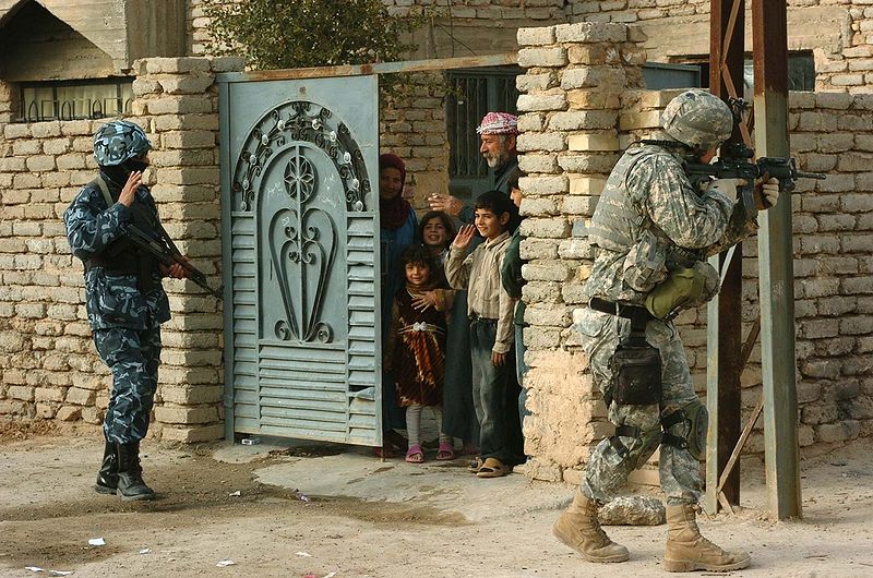 AK74respecter's tweet image. A paratrooper from 505th Infantry conducts joint patrol with an Iraqi policeman in Samarra, Iraq, January 30th 2007.