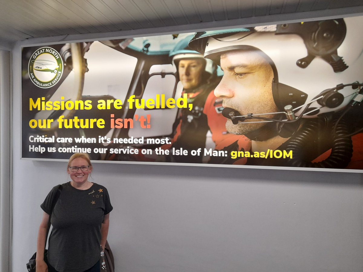 Such an important message on screen today at Isle of Man sea terminal <a href="/GNairambulance/">Great North Air Ambulance</a>
#iom