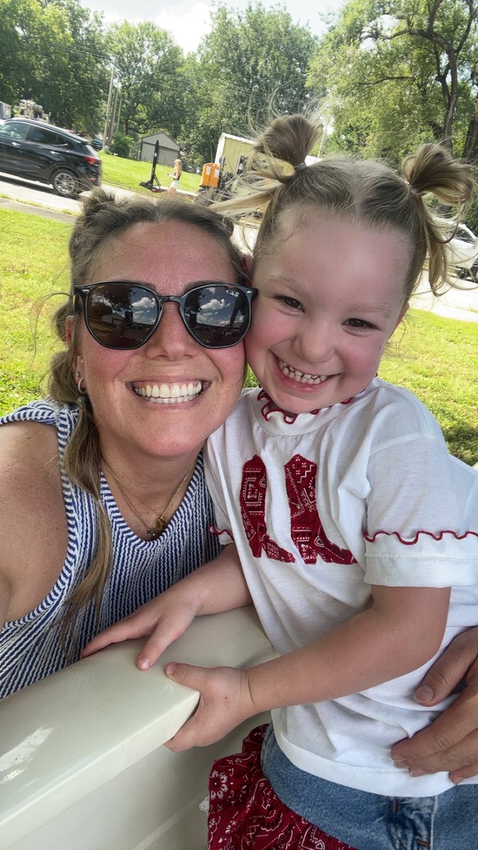 ericaldiehl's tweet photo. Paradin’ &amp; mommin’.. the usual! Happy Independence day! https://t.co/xZaiafobB6