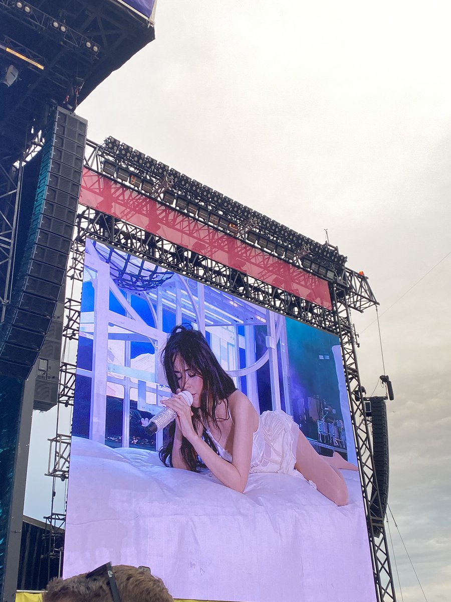 camila cabello the woman that you are!!!!