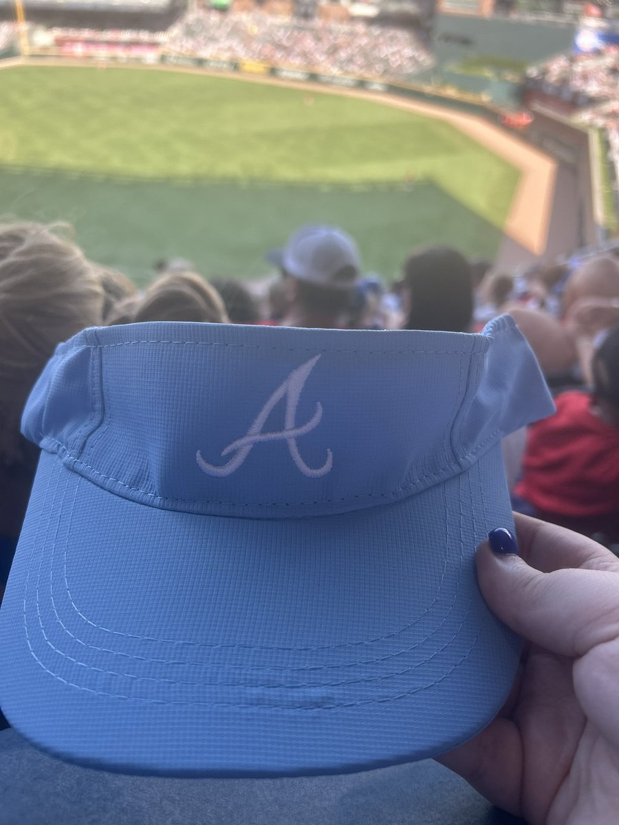 Liz ✨⚾️ tweet media