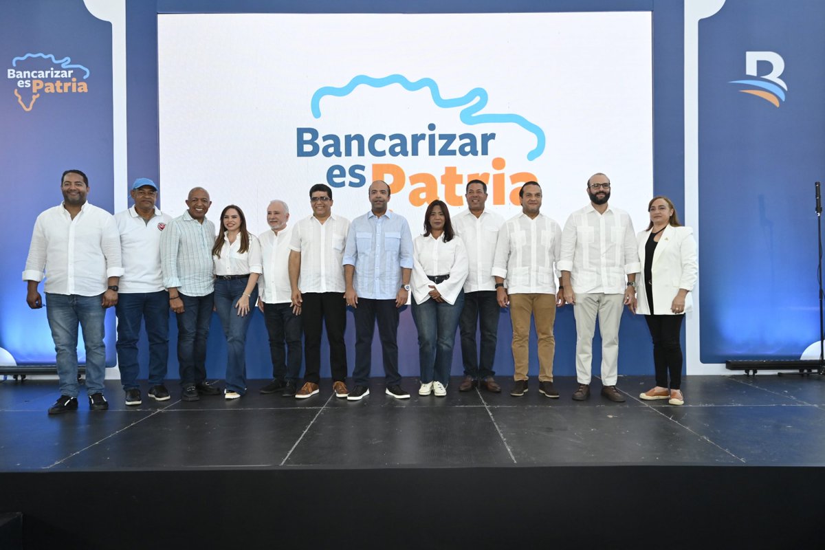 Banreservas lleva bancarizar es Patria al barrio Los Mina 
 robertocavada.com/nacionales/202… 

El Banco de Reservas realizó su décima jornada de bancarización en el Centro Deportivo y Cultural Los Mina, en Santo Domingo Este, brindándole a esta comunidad...