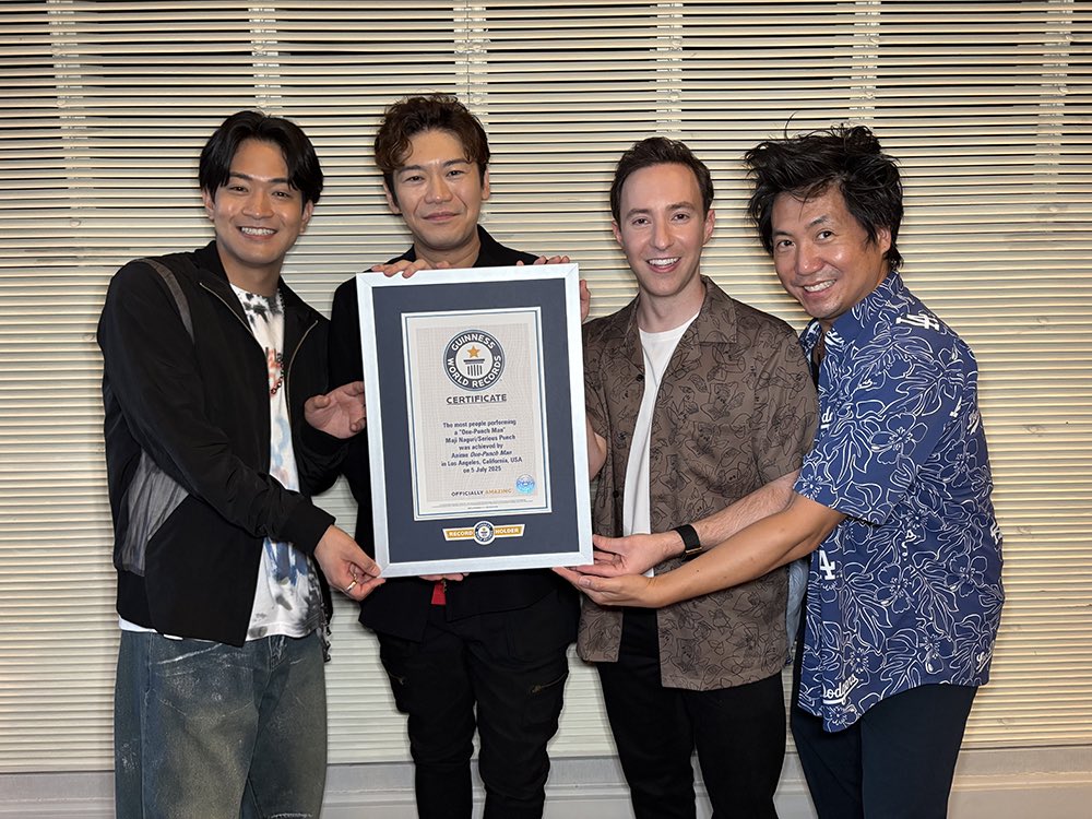 On July 5th, the Guinness World Record for "The most people performing a "One-Punch Man" Maji Naguri/Serious Punch" was broken! 👊

Kaito Ishikawa, Makoto Furukawa, Max Mittelman, and Greg Chun took a photo to celebrate