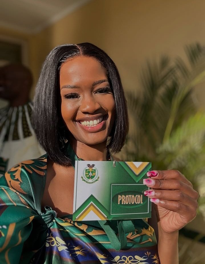 umhlangaswz's tweet photo. Match!! 💚💛👌🏾🤩😍
#kiwe #nkhosi #swati https://t.co/1KsqMtT2q4