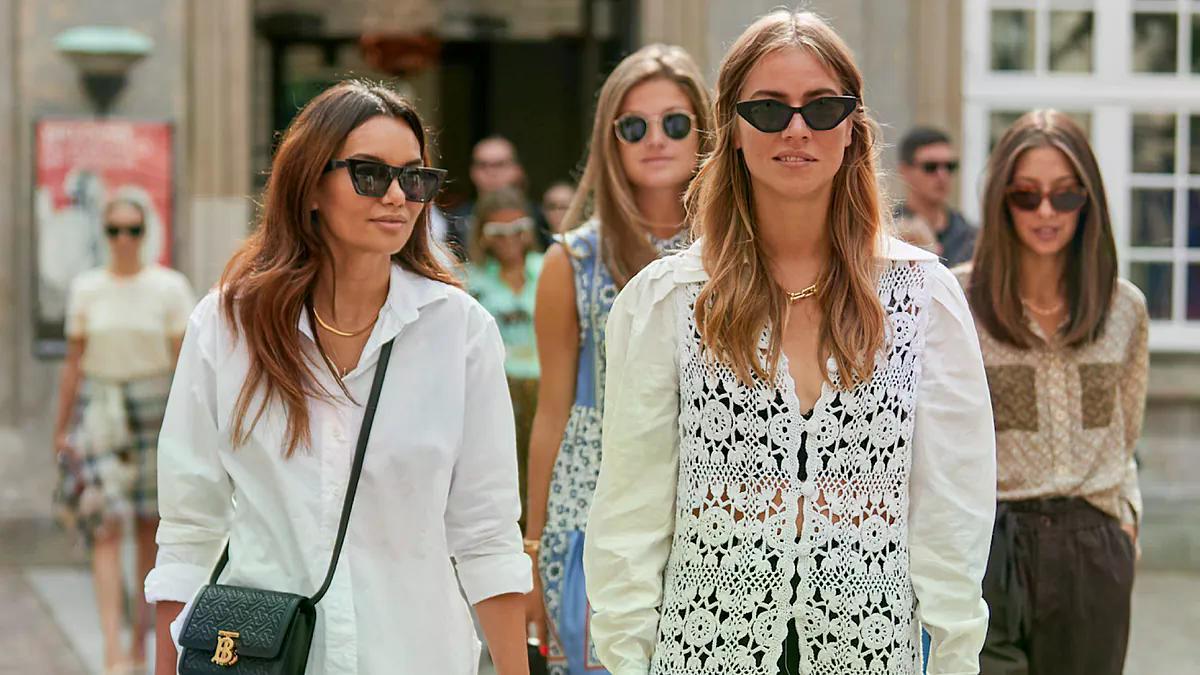 Unas bermudas de lino, una falda calada... Mi lista de prendas infalibles para vestir elegante a más de 30 grados ebx.sh/yNwHXq