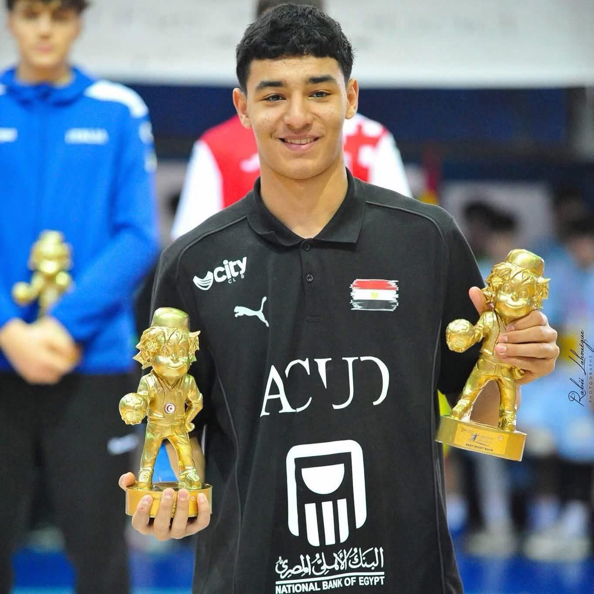 بعد صراع طويل مع النادي الاهلي .. 
الزمالك يحسم صفقة المستقبل .. 

🚨 ثاني الصفقات الرسمية ✅
الزمالك يواصل التدعيمات 🔥

✍️ النادي أنهى إجراءات التعاقد مع يوسف عمرو – باك رايت  نادي المقاولون العرب ومنتخب مصر مواليد 2006 و2008 – لمدة 5 سنوات 🔝

🧠 موهبة استثنائية وطول فارع (198