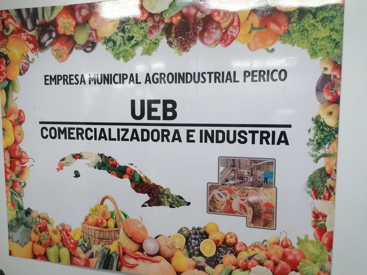 Con la Pasto (Pastora) en la Feria Internacional de Rancho Boyeros en la Habana, Cuba. Un espacio en el que producción y ciencia confluyen. La comercialización de productos agropecuarios con valores añadidos es una meta que nos une y reúne #CienciaParaTodos