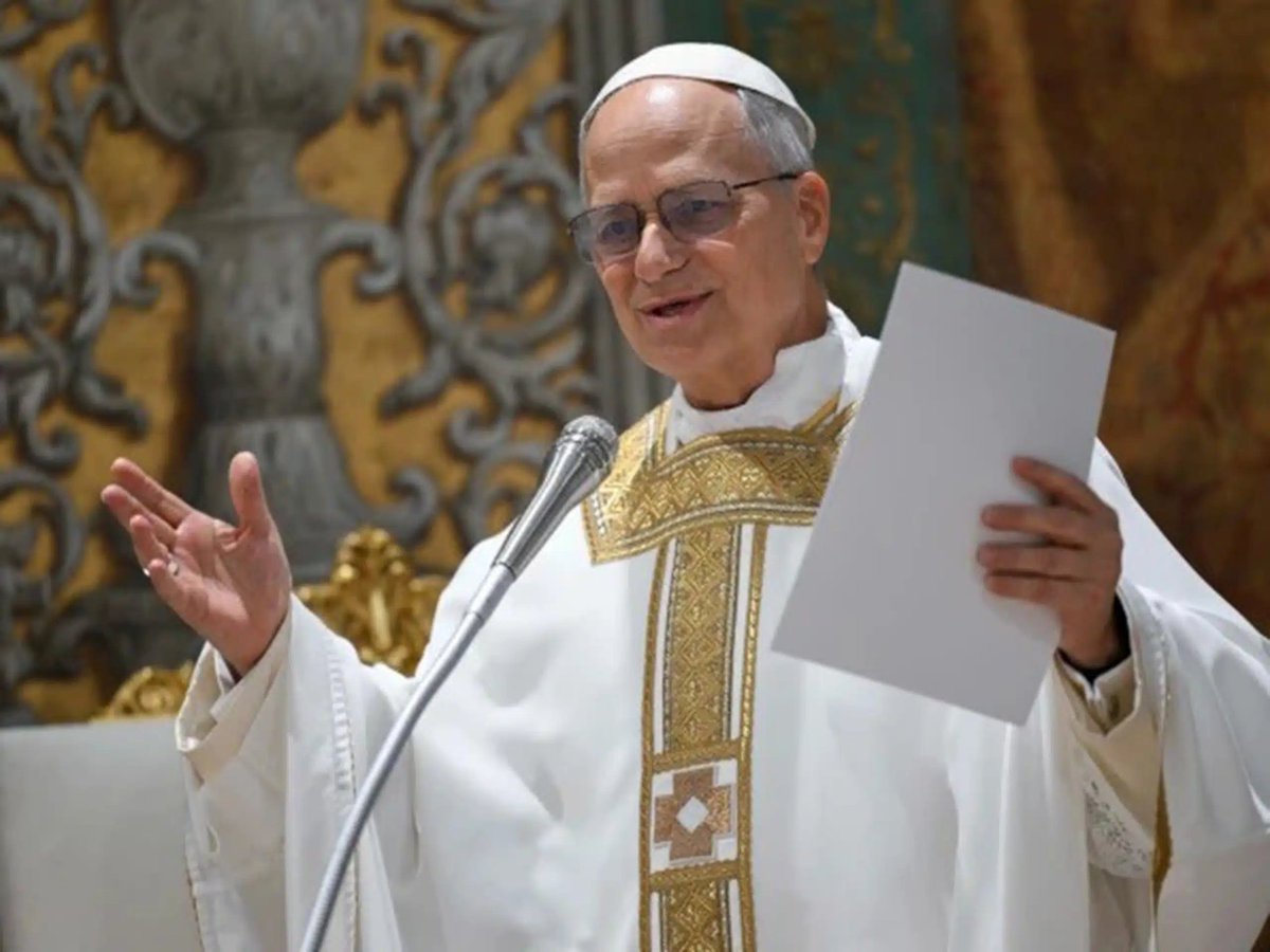 “They’ll look to you particularly as to how you teach &amp; how you live, I hope that each day you will nurture your relationship with Christ so that you may guide &amp; encourage those entrusted to your care to follow Christ in their own lives."

Pope Leo to teachers from the UK today.