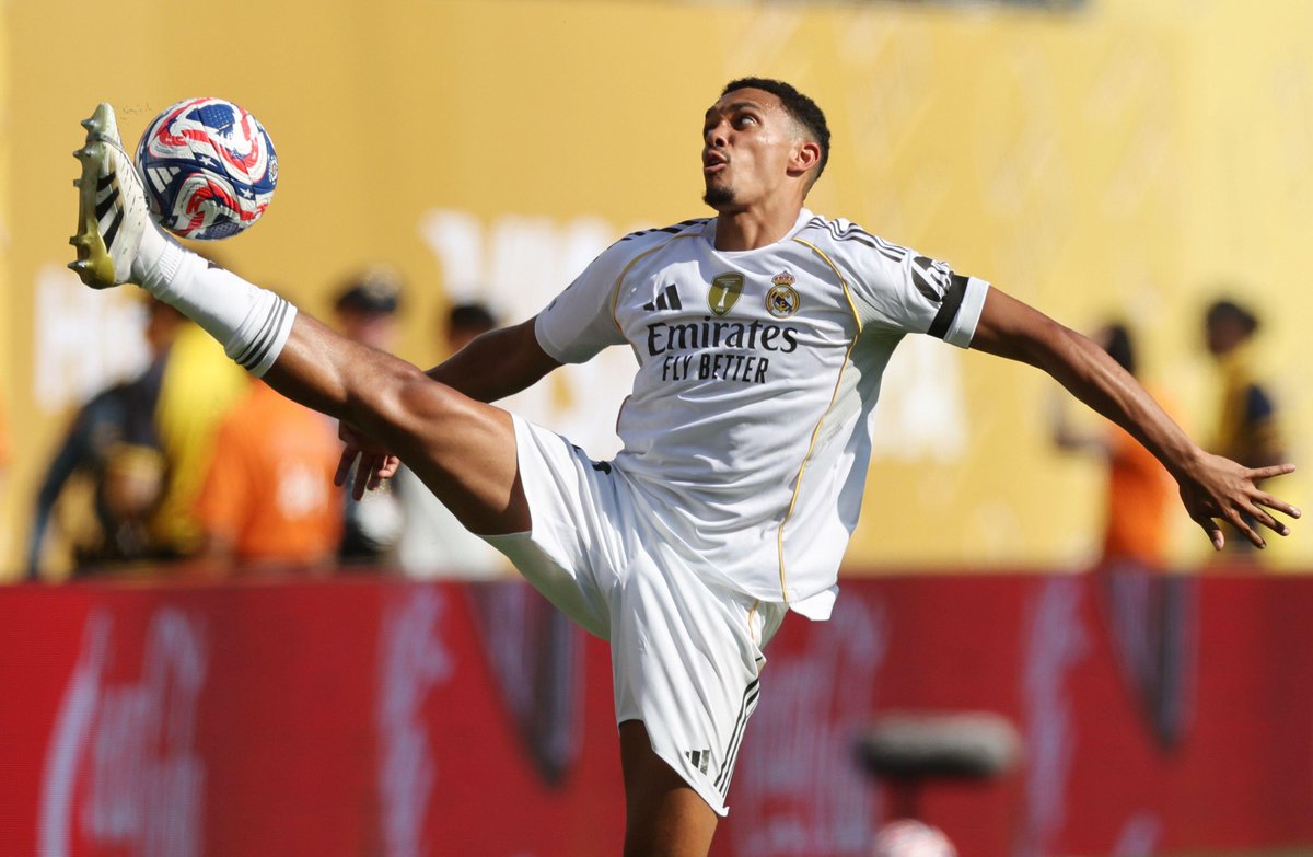 No Real Madrid player won more duels (4) or made more tackles (3) against Borussia Dortmund than Trent Alexander-Arnold. 💪

#FIFACWC