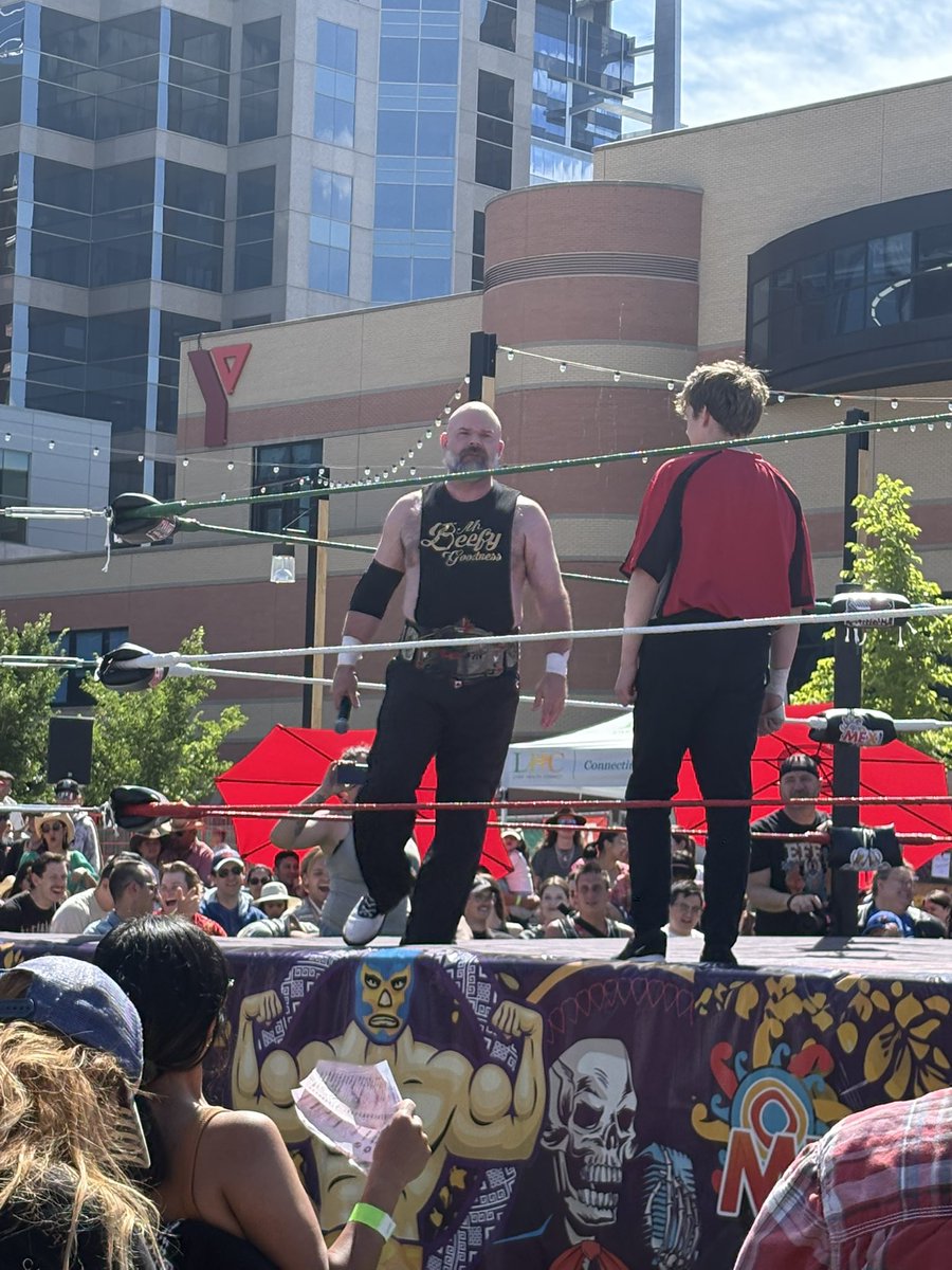 Mr Beefy Goodness Vance Nevada running down Calgary 😆 <a href="/THETOMMYDREAMER/">Tommy Dreamer</a> have you ever wrestled him? <a href="/Mexifestyyc/">Mexifest</a>