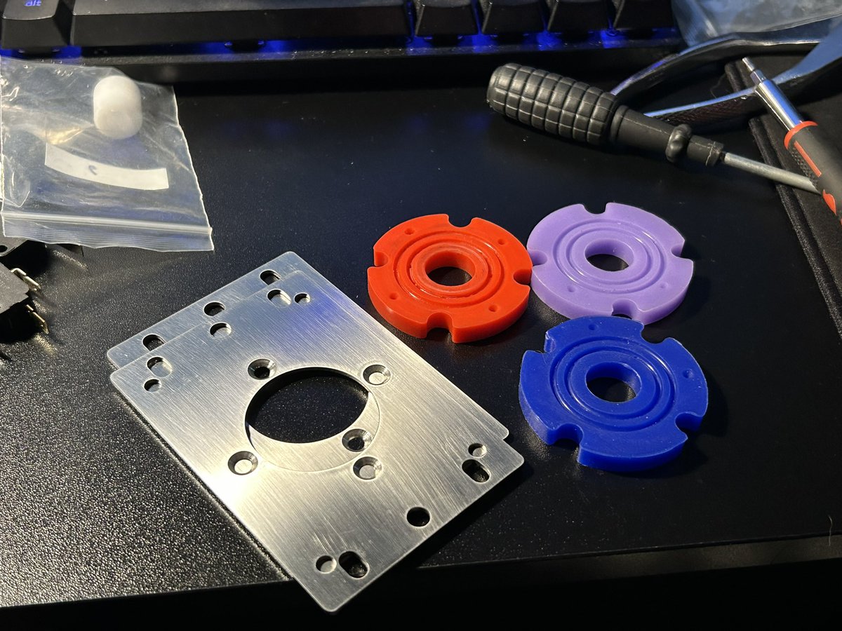 드디어 내 소포 도착 

VIMIL20