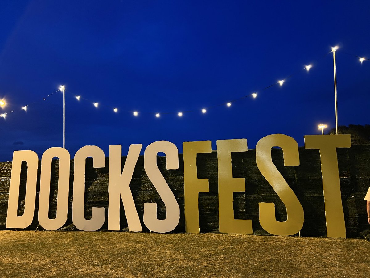 steverevison's tweet image. Congratulations to everybody behind ⁦@docksfest⁩ 2025. Superb facilities, organisation and bands. Thank you for bringing an event like this to NE Lincs, it was well worth the journey over to be a part of it 👏👏👏👏