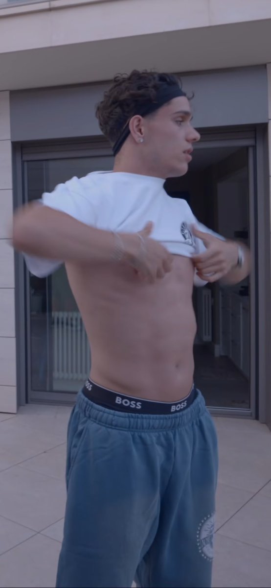 خضوووع له💦🔥