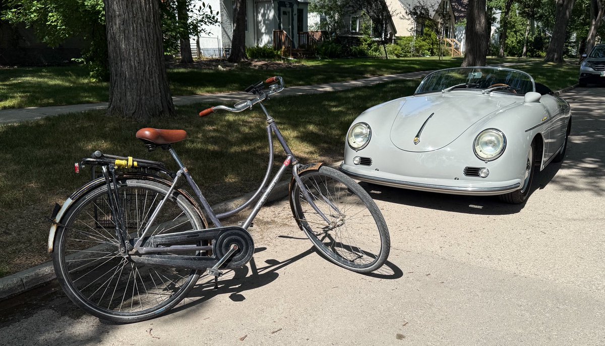 brent_bellamy's tweet image. Two of my favourite pieces of European design. A Porsche 356 Speedster, the most beautiful car ever built, and a Dutch bike, the most beautiful bicycle ever built. Sadly, mine is the less expensive one.