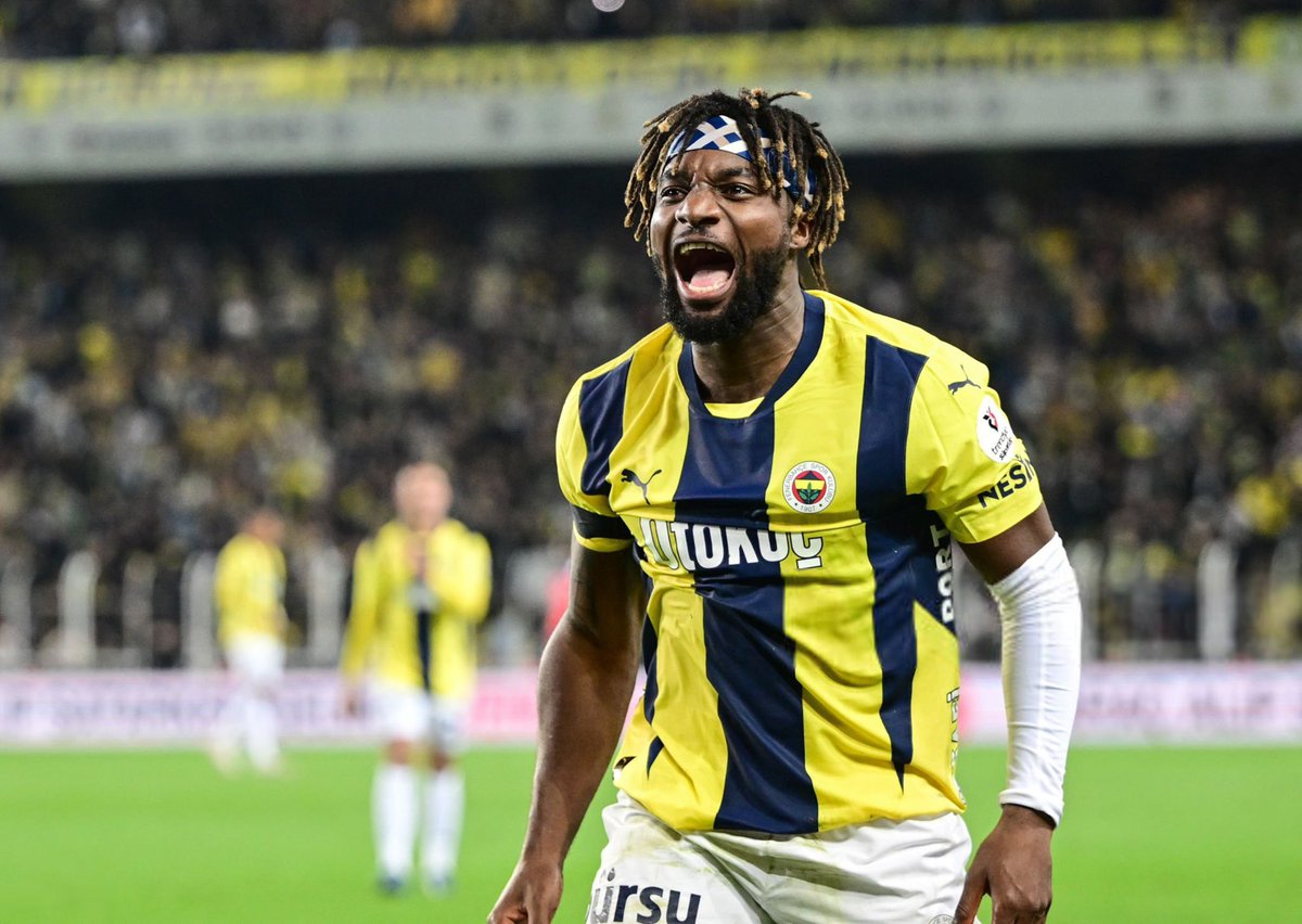 💥 Allan Saint-Maximin: “Bir taraftar olarak hislerinizi anlıyorum ve bunun "Fener kazanmak için hile yapıyor" şeklinde yorumlanmasını istemiyorum, bu benim görüşüm değildi. Kulübün çevresindeki "yöntemlerden" bahsediyordum. Kulübe, taraftarlarına ve ayrıca neler yaşadığımı gören