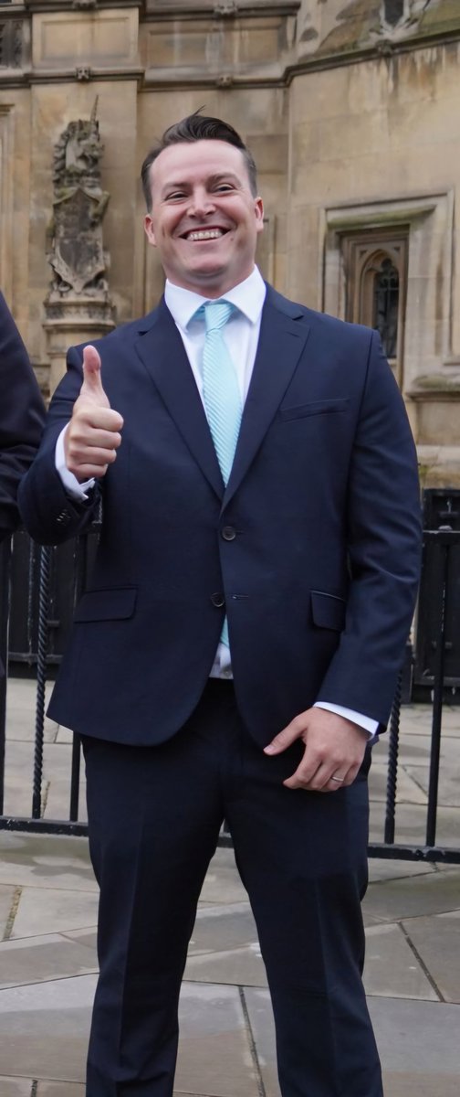 £70,000 of our money for a company that had no employees, no turnover and failed to file accounts.
A taste of things to come if they get into power.
<a href="/reformparty_uk/">Reform UK</a> <a href="/Nigel_Farage/">Nigel Farage MP</a> <a href="/TiceRichard/">Richard Tice MP 🇬🇧</a> <a href="/ZiaYusufUK/">Zia Yusuf</a> <a href="/LeeAndersonMP_/">Lee Anderson MP</a>