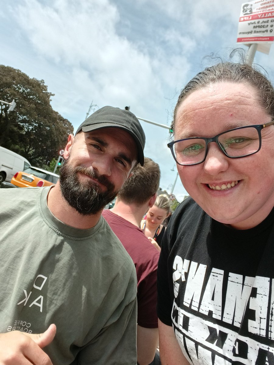🤯🤯🤯🤯🤯🇮🇪🇮🇪🇮🇪🇮🇪 Best Day Ever, I was defo wearing he best T-shirt today 😂😂😀😀 <a href="/BeckyLynchWWE/">Rebecca Quin</a> #SethFreakinRollins