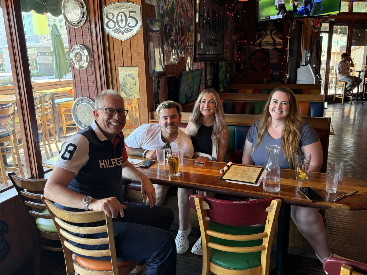 .<a href="/MASLarena/">MASL</a> announcers reunion
<a href="/KCComets/">Kansas City Comets</a> 🤝 <a href="/Empire_Strykers/">Empire Strykers</a>