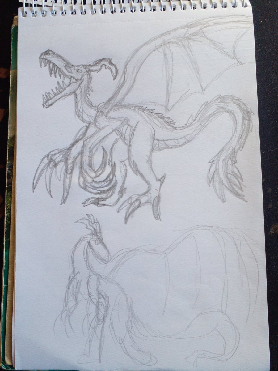 holis espero que tengan una linda noche jeje úwù aca unos dibujos y bocetos que hise jeje