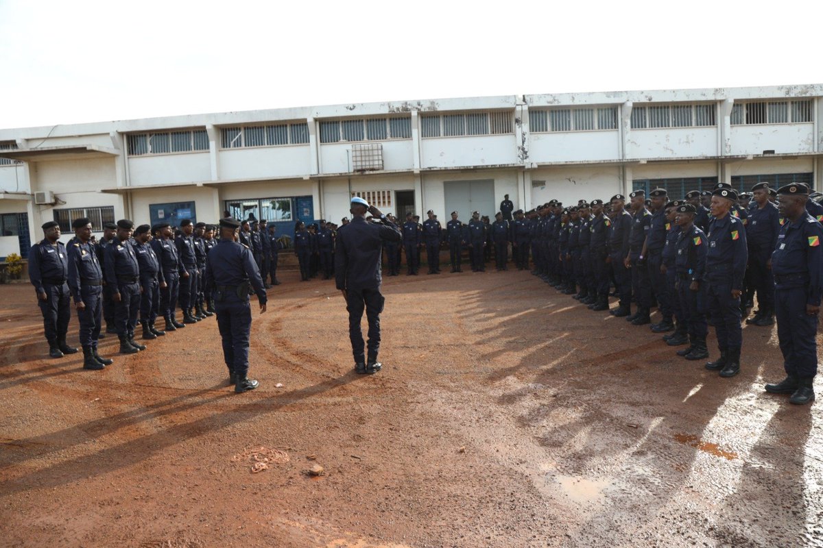 UNPOL MINUSCA (@unpol_rca) on Twitter photo Today, 5 July, in #Bangui🇨🇫, the <a href="/UNPOL/">United Nations Police</a> #MINUSCA FPU Coordinator welcomed the 11th rotation of the Congolese🇨🇬 Formed Police Unit. It comprises 180 officers, including 25 women, and will be deployed to #Bambari🇨🇫 in the Ouaka, KAGA region in the next few days. Today, 5 July, in #Bangui🇨🇫, the <a href="/UNPOL/">United Nations Police</a> #MINUSCA FPU Coordinator welcomed the 11th rotation of the Congolese🇨🇬 Formed Police Unit. It comprises 180 officers, including 25 women, and will be deployed to #Bambari🇨🇫 in the Ouaka, KAGA region in the next few days.