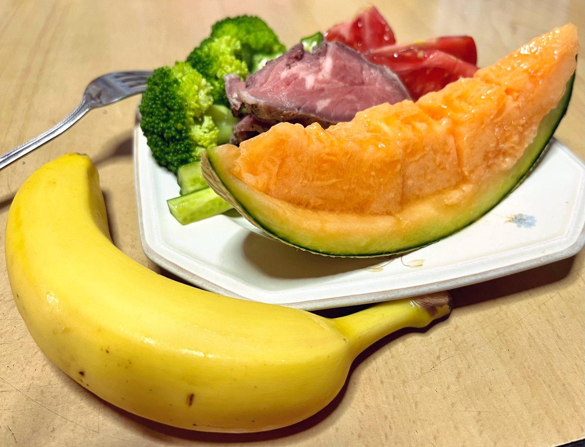 隆義(たかよし) (@takayoshi0228) on Twitter photo 暑くて食欲ないから朝は軽く食べよーっと🙃 暑くて食欲ないから朝は軽く食べよーっと🙃