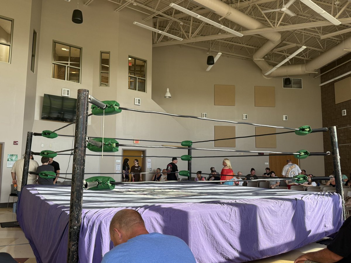 The crew is ready again for some <a href="/RSWLive/">Real Shoot Wrestling</a>! Solid card as usual, ready to rock. <a href="/BAMenendez3/">Bobby Menendez</a>