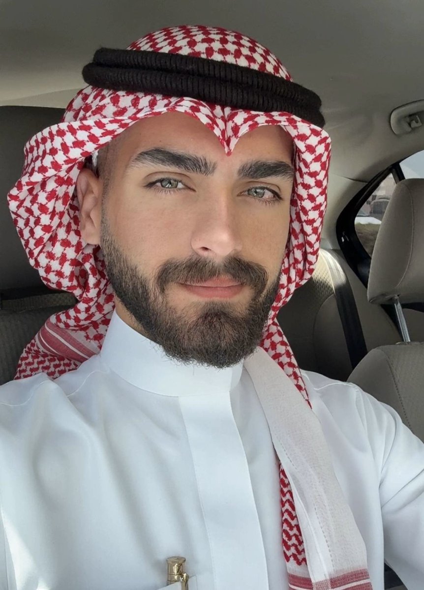 gorgeous4ew's tweet photo. شاب يحقق تفاعلًا واسع بسبب وسامته 😍❤️ https://t.co/yOaqkLveDl