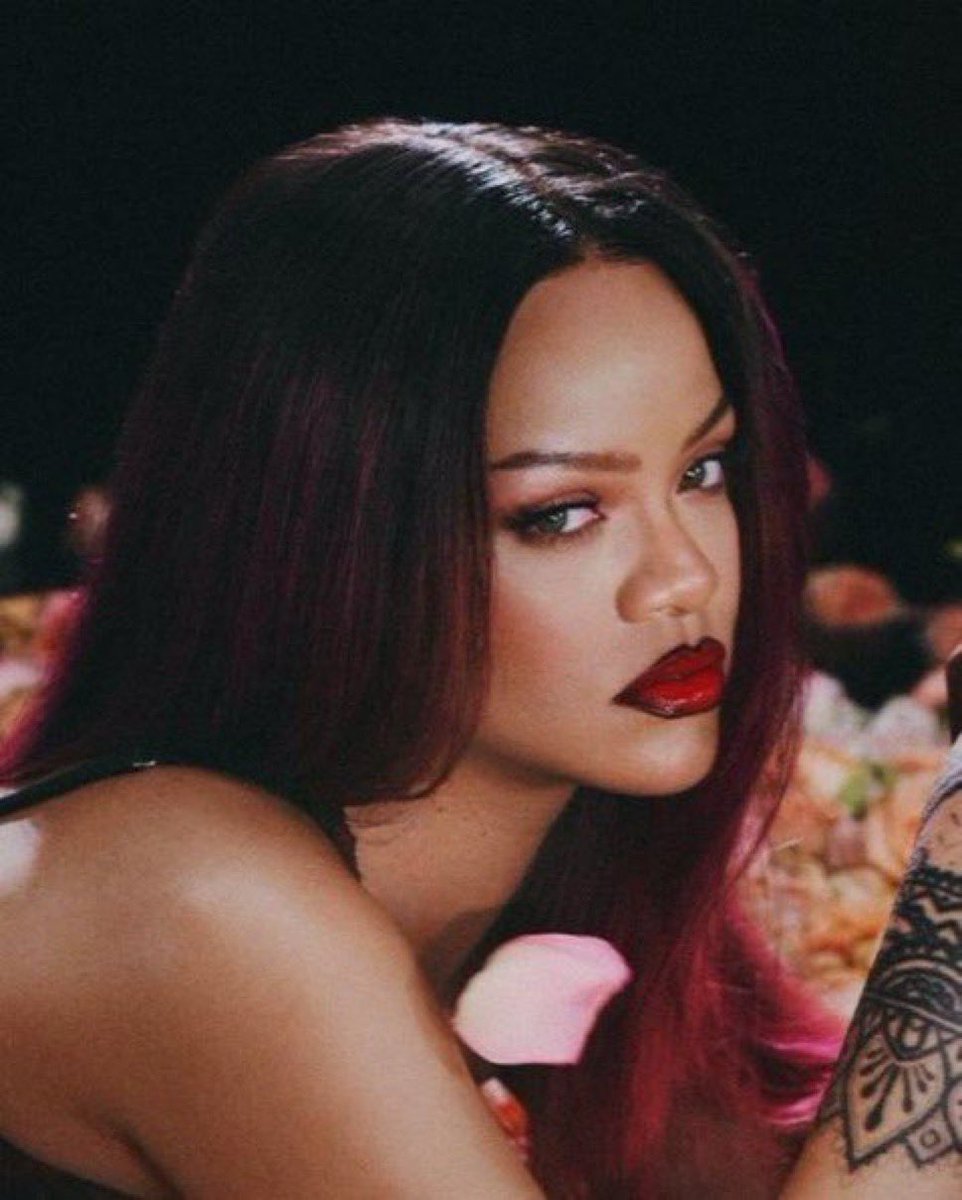 Rihanna is the most streamed black female artist ever on both Spotify and Apple Music. 🔥