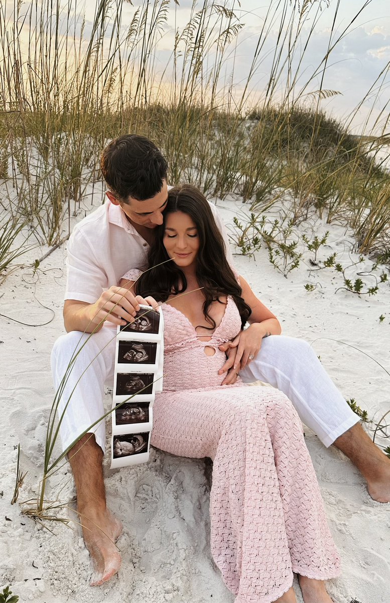 M_Helm816's tweet photo. #GirlDad loading….Dec 2025 💞 https://t.co/0nwJehUZES