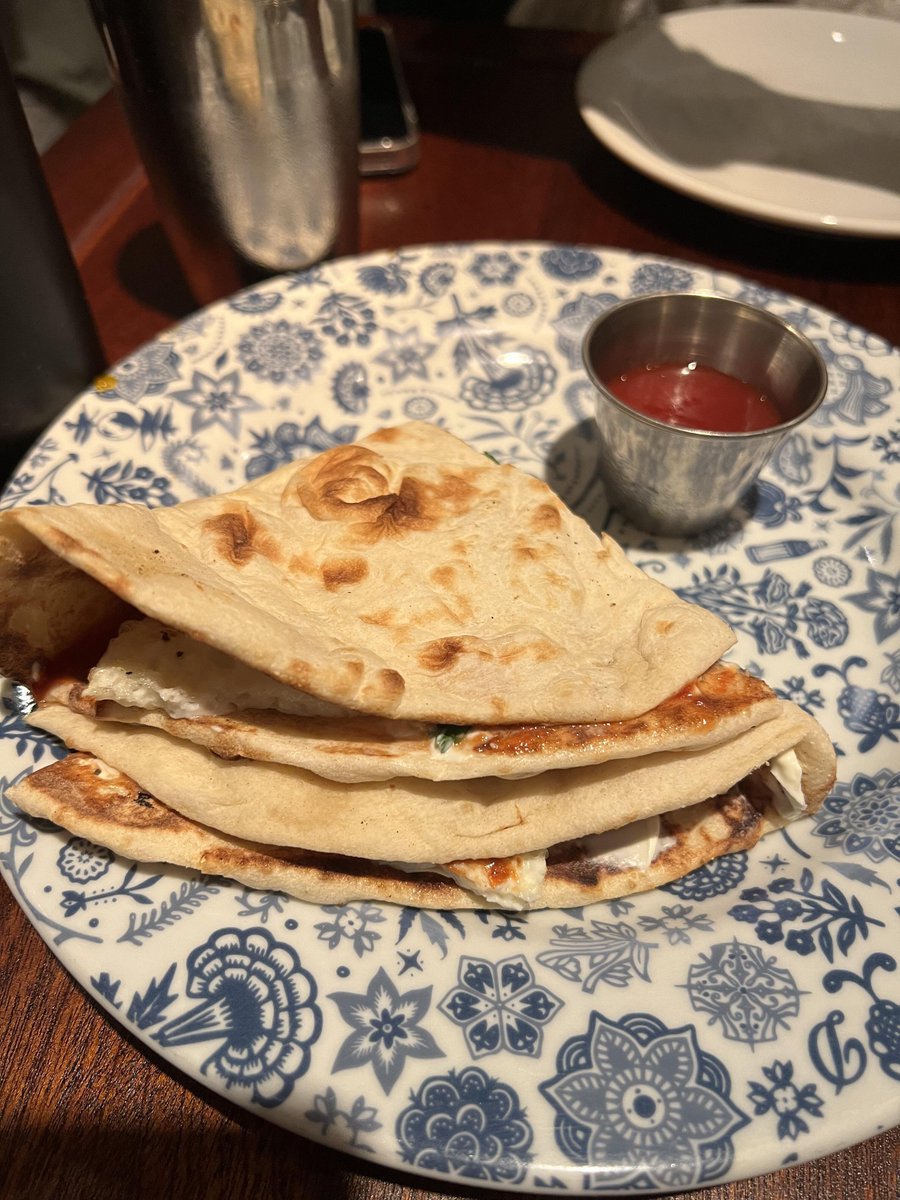 目覚ましの音よりも、朝ごはんの香りで目覚めたい。心も体もゆっくり起きて、優しい一日を迎えよう🥣🕊️