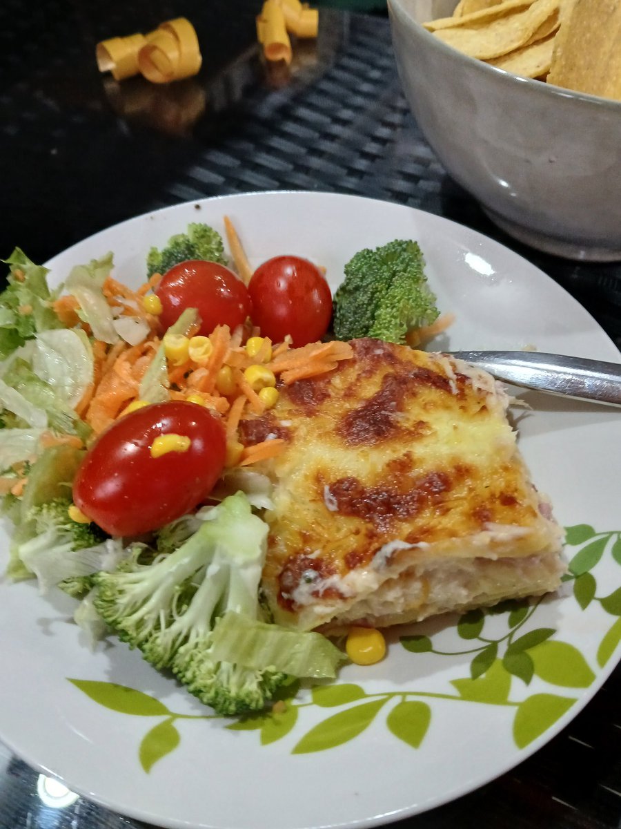 FarisaLaSabia's tweet photo. Cositas lindas y deliciosas en mi casita
#DeParty 
De lo que te estás perdiendo 
🤣🥰 https://t.co/jTnNA5py5g