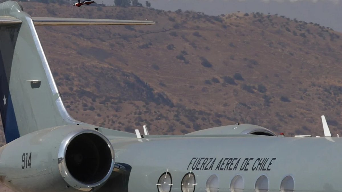 24HorasTVN's tweet image. 🔴 #Nacional 

FACh detecta a cinco funcionarios intentando trasladar una "sustancia ilícita" a Santiago

Más detalles ⬇ 
24horas.cl/regiones/zona-…