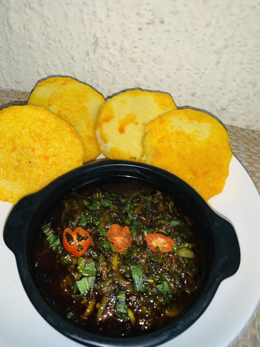 Chef_Feyy's tweet image. From this, to thiss 😍
Roasting/ Grilling your yam with the back gives it more flavor and nutrients.
#abuja #AbujaTwitterCommunity #bole