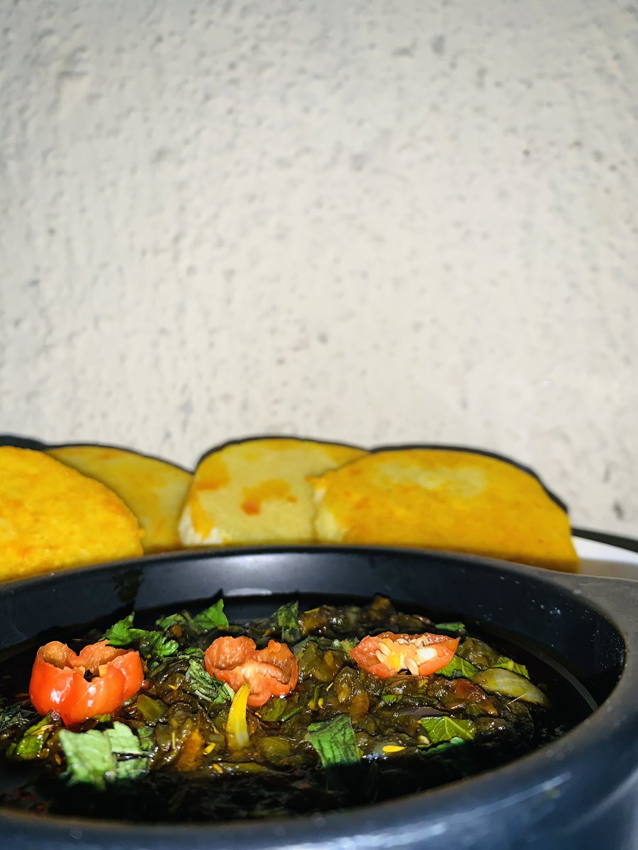 Chef_Feyy's tweet image. From this, to thiss 😍
Roasting/ Grilling your yam with the back gives it more flavor and nutrients.
#abuja #AbujaTwitterCommunity #bole