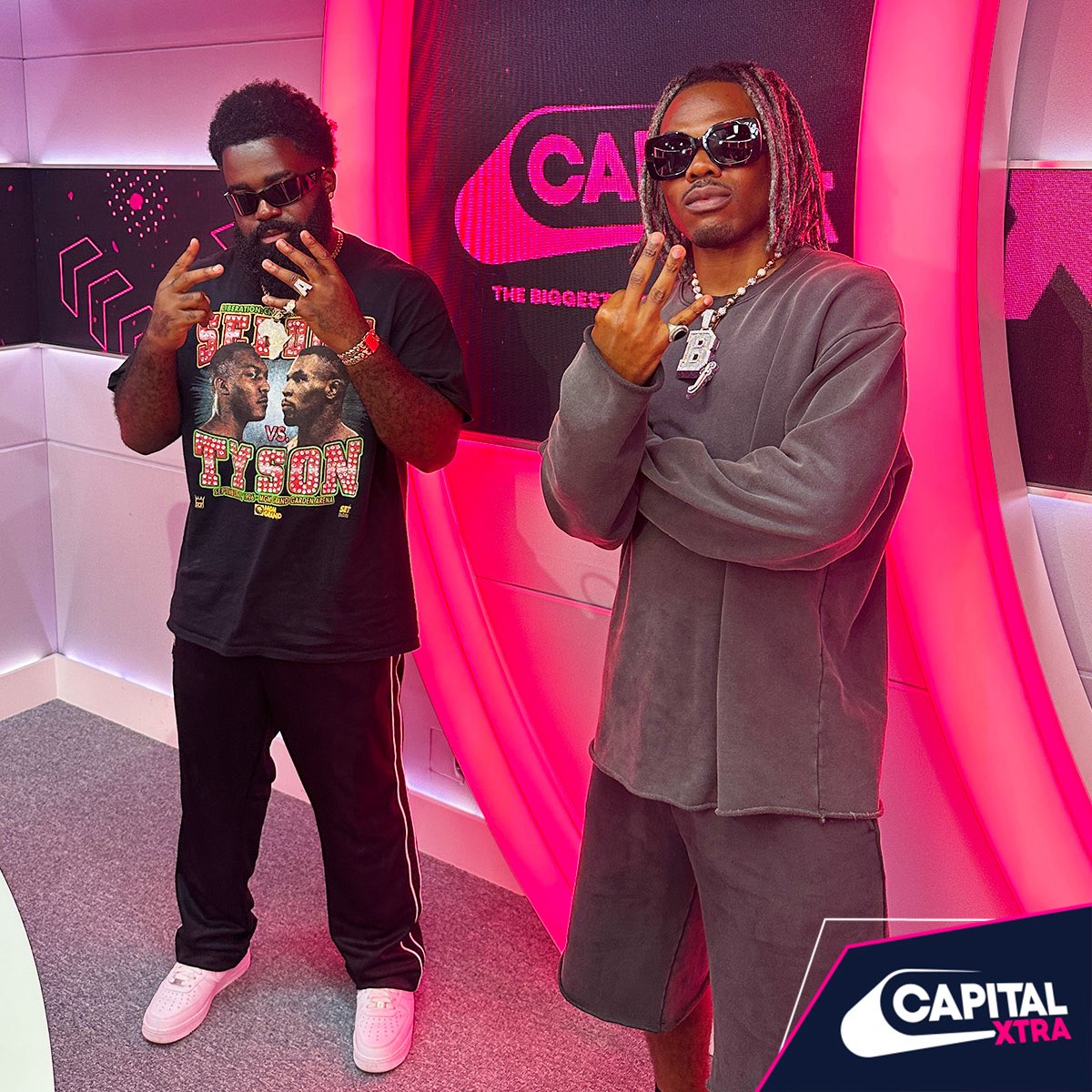 CapitalXTRA's tweet image. major vibes in the studio tonight! ckay joins @afrob_ to talk all about his brand new ep ‘ckay the second’ 🔥
listen in now on @globalplayer, the official capital xtra app 📲