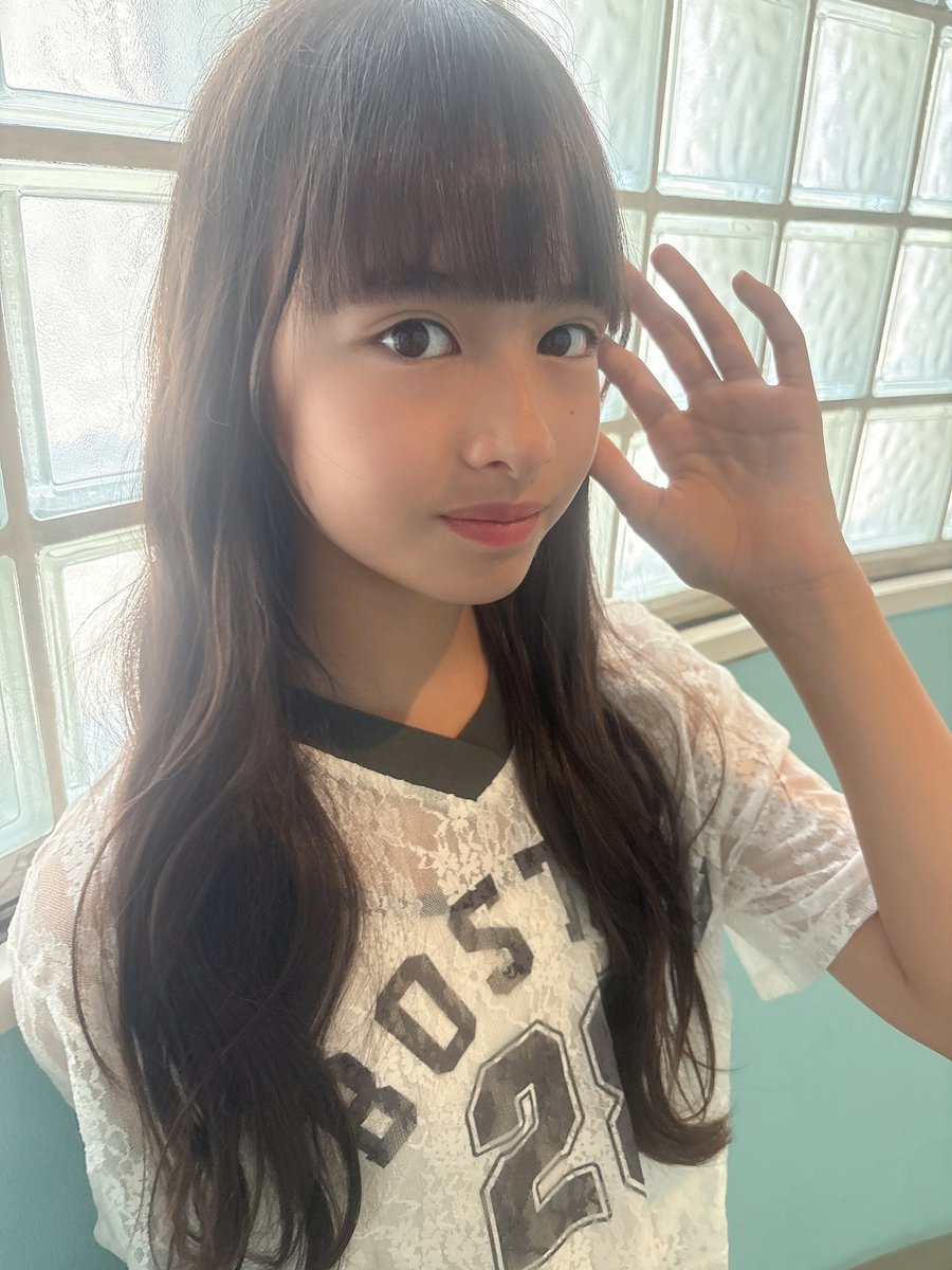 おはようございます❤︎
昨日髪の毛をメンテナンスして今日は朝から東京です❣️
アイドルパレードでお会いする皆さま人見知り親子をどうぞよろしくお願いします🤲

#topmodelschool大阪校 
#Ayla #AYLA #あいぽん
#FairyDOLL