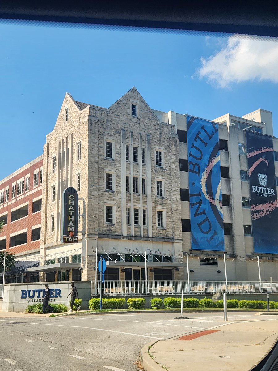 While in Indiana, I got to go see Butler and IU-Indy. Loved seeing the campuses!! 
<a href="/ButlerSoftball/">Butler Softball</a> <a href="/IUINDY_SBALL/">IU Indy Softball</a> <a href="/BUsoftballcoach/">Scott Hall</a> <a href="/CoachMalWinters/">Mallory Winters</a> <a href="/CoachMandy13/">Mandy Sansbury🥎</a>